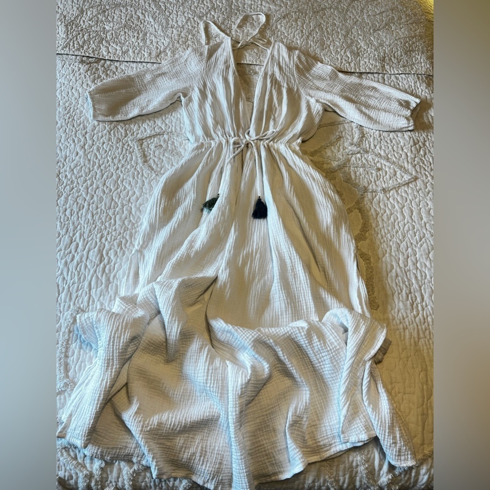 Bird & Knoll Alejandra Maxi Dress Gauzy Resortwear Vacation Lougewear Size Large — image 7 of 8